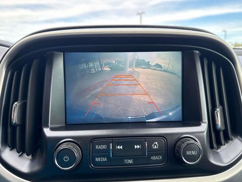 Used 2017 GMC Canyon SLT w/ Driver Alert Package image 24