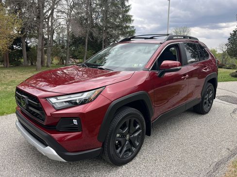 Used 2024 Toyota RAV4 Adventure w/ Convenience Package image 4