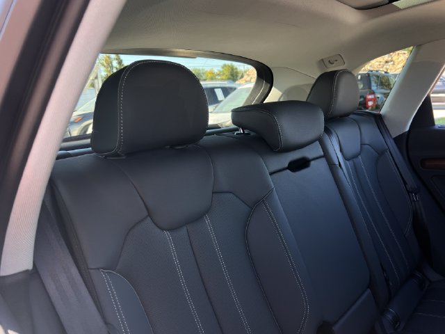 Used 2023 Audi Q5 e Prestige AWD/4WD image 30