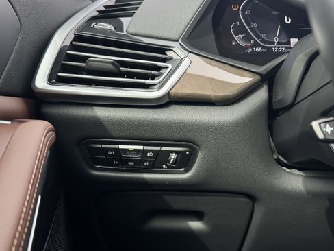 Used 2023 BMW X5 xDrive45e w/ Executive Package image 31