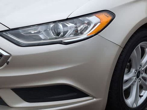 Used 2018 Ford Fusion S image 11