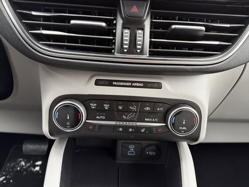 Used 2023 Ford Escape Active image 20