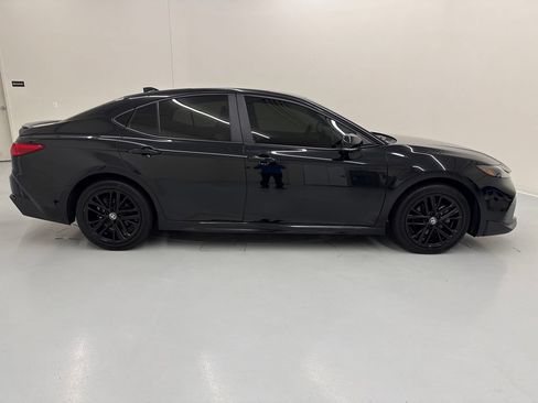 Used 2025 Toyota Camry SE w/ Convenience Package AWD/4WD image 6