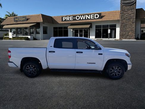 Used 2021 Toyota Tundra SR5 w/ Trail Edition image 8