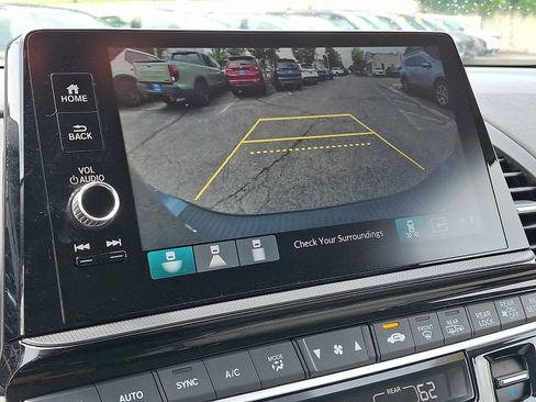 Used 2026 Honda Odyssey Touring image 18