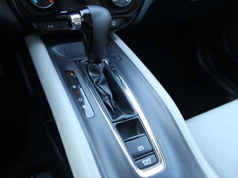 Used 2021 Honda HR-V LX image 26