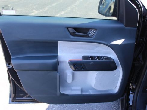 Used 2024 Ford Maverick XLT FWD image 19