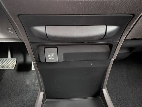 Used 2018 Honda Odyssey LX image 7