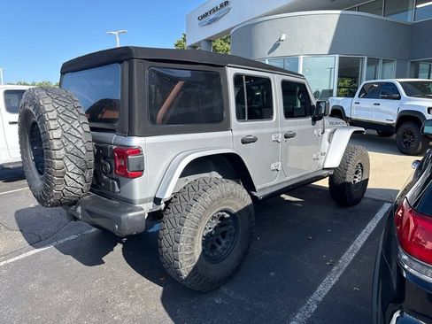 Used 2021 Jeep Wrangler Unlimited Rubicon AWD/4WD image 4