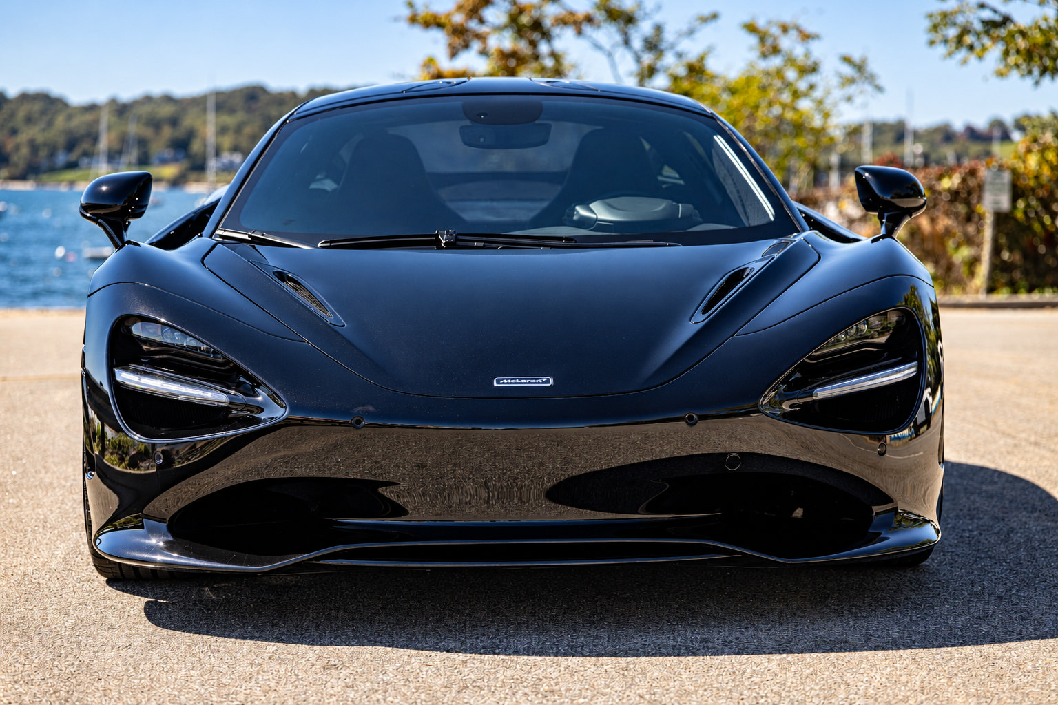 Used 2024 McLaren 750S RWD image 2