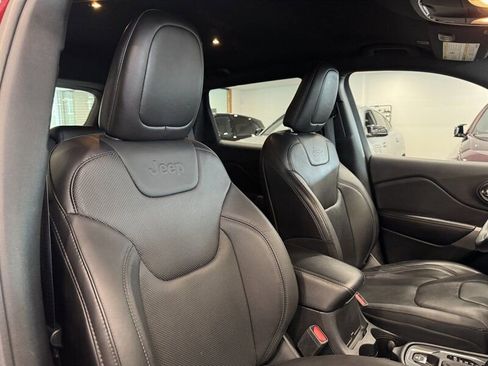 Used 2019 Jeep Cherokee High Altitude image 23