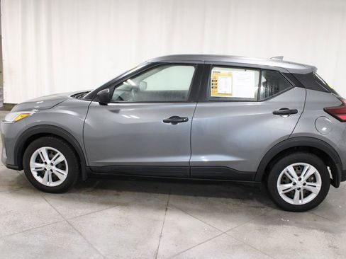 Used 2023 Nissan Kicks S image 48