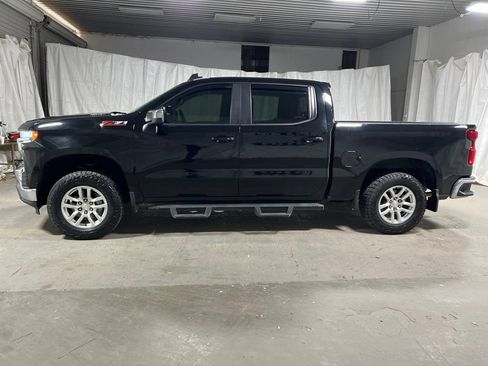 Used 2021 Chevrolet Silverado 1500 LT w/ Z71 Off-Road Package AWD/4WD image 4