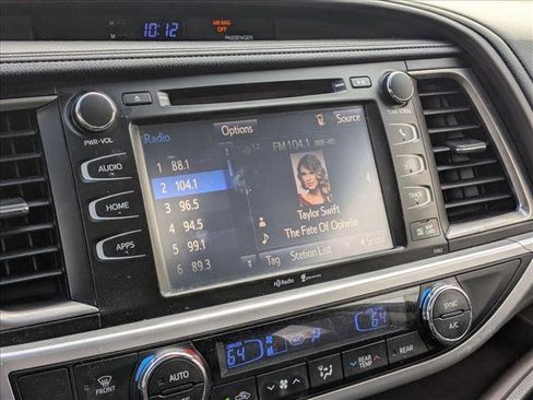 Used 2015 Toyota Highlander XLE image 13