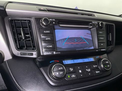 Used 2017 Toyota RAV4 XLE FWD image 23