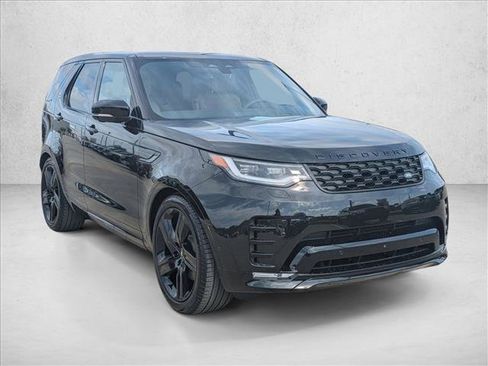 New 2025 Land Rover Discovery Dynamic SE image 7