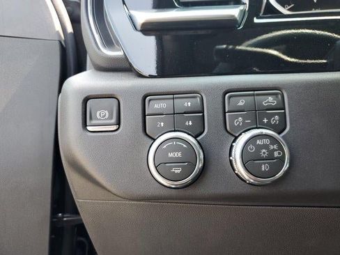 New 2026 GMC Sierra 1500 Elevation w/ Elevation Premium Package AWD/4WD image 30
