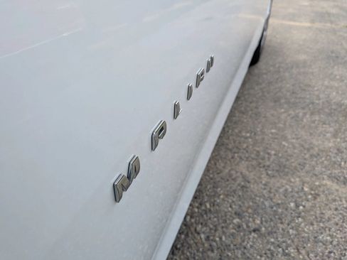 Used 2021 Chevrolet Malibu LT FWD image 12