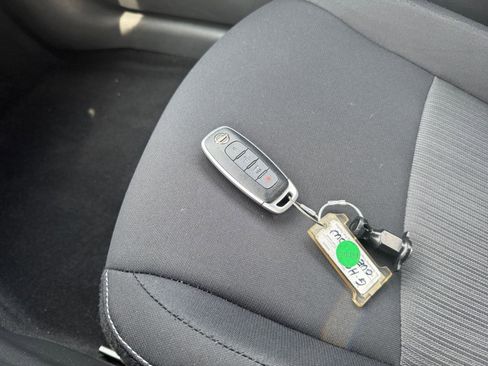 Used 2025 Nissan Sentra SV image 21