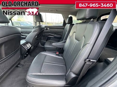 Used 2023 Kia Sorento SX AWD/4WD image 14