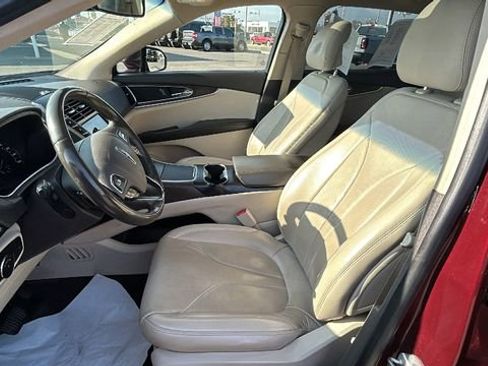 Used 2018 Lincoln MKX Reserve w/ Driver Assistance Package image 17