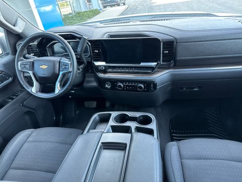 Used 2023 Chevrolet Silverado 1500 LT AWD/4WD image 6