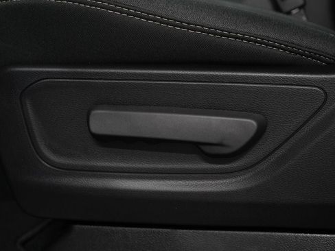 New 2026 RAM 1500 Express AWD/4WD image 23