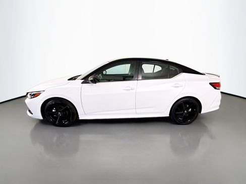 Used 2022 Nissan Sentra SR w/ Midnight Edition FWD image 6