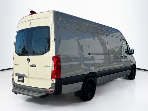 New 2025 Mercedes-Benz Sprinter 2500 image 5