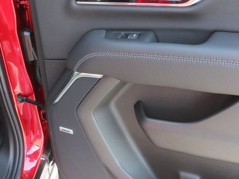 New 2025 GMC Yukon XL Denali w/ Sun & Power Step Package image 29