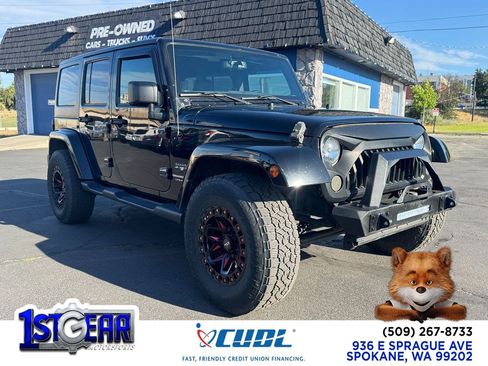 Used 2018 Jeep Wrangler Unlimited Sahara AWD/4WD image 1