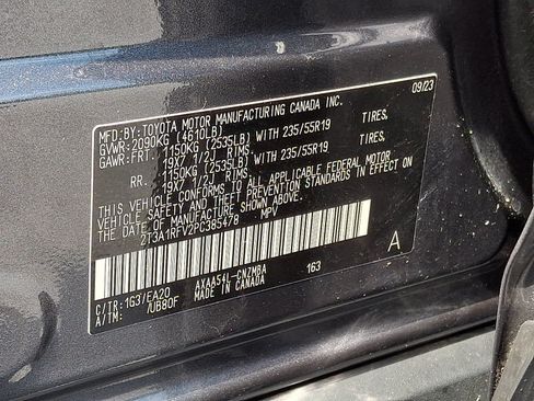 Used 2023 Toyota RAV4 XLE Premium AWD/4WD image 27