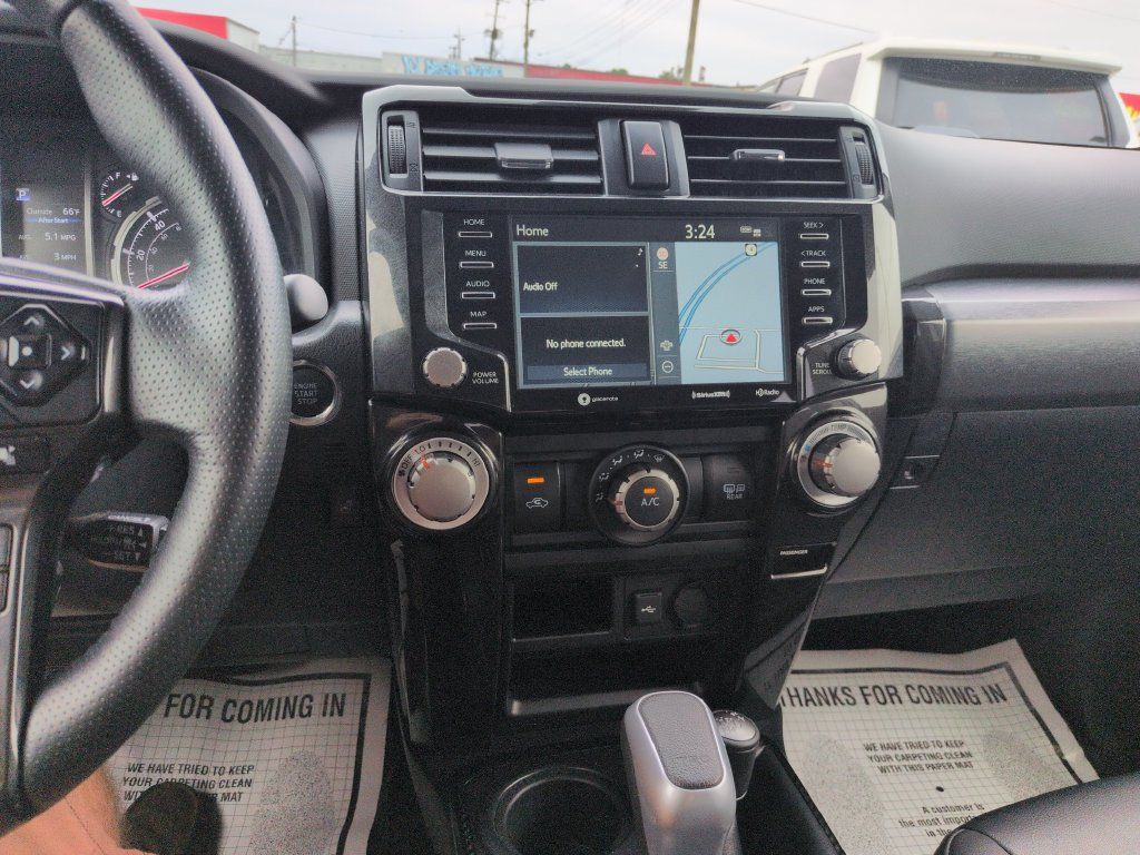 Used 2023 Toyota 4Runner TRD Off-Road Premium w/ Off Road Premium Plus Package AWD/4WD image 17