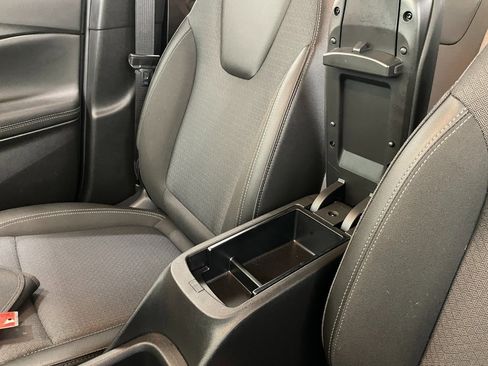 Used 2023 Buick Encore GX Select w/ Sport Touring Package image 31