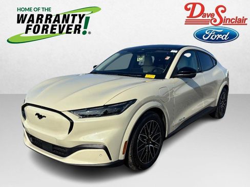 Used 2025 Ford Mustang Mach-E Premium image 1