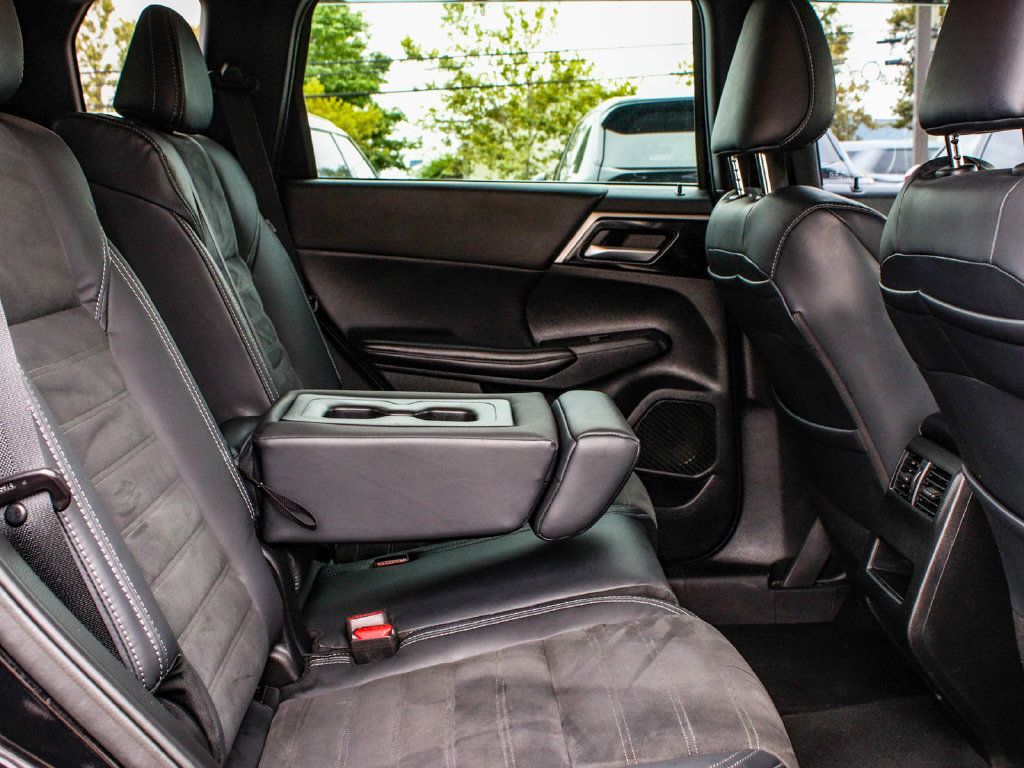 Used 2022 Mitsubishi Outlander SE FWD image 39