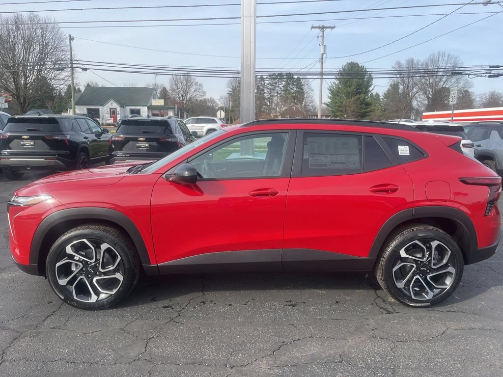 New 2026 Chevrolet Trax RS FWD image 2