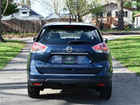 Used 2016 Nissan Rogue S AWD/4WD image 5