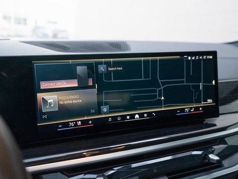 Used 2024 BMW X6 xDrive40i w/ Premium Package image 25