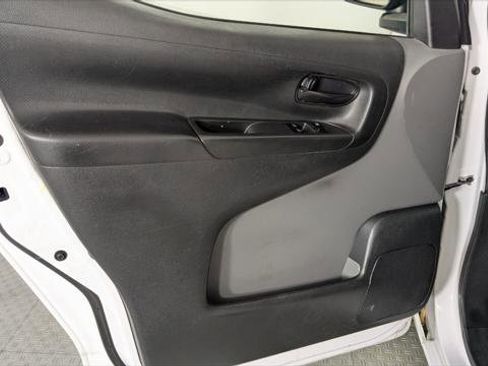 Used 2019 Nissan NV200 S image 12