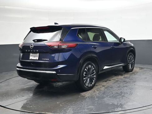 Used 2024 Nissan Rogue Platinum w/ Platinum Premium Package image 4