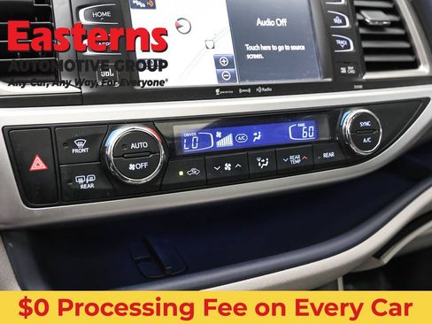 Used 2017 Toyota Highlander Limited Platinum AWD/4WD image 20