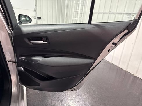 Used 2020 Toyota Corolla LE FWD image 13