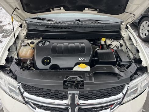 Used 2019 Dodge Journey SE w/ Connectivity Group image 13