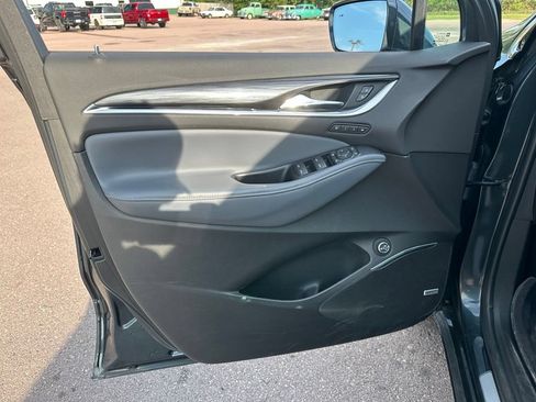 Used 2018 Buick Enclave Premium w/ Experience Buick Package AWD/4WD image 12