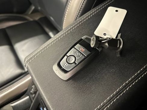 Certified 2025 Ford Bronco Outer Banks image 14