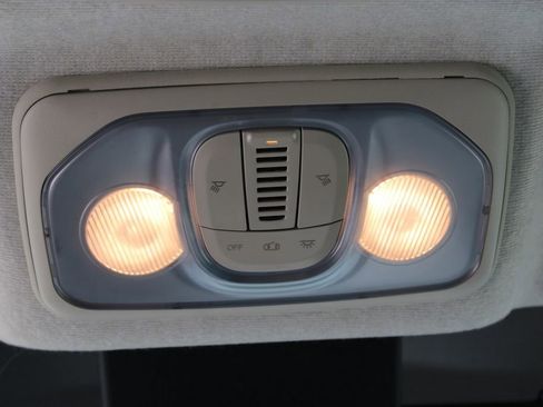 Used 2025 RAM ProMaster 3500 w/ Convenience Group FWD image 16