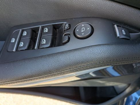 Used 2022 BMW X5 xDrive40i w/ Premium Package image 12