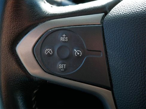 Used 2015 Chevrolet Colorado Z71 image 17