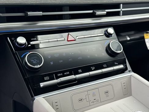 New 2026 Hyundai Santa Fe Calligraphy AWD/4WD image 18